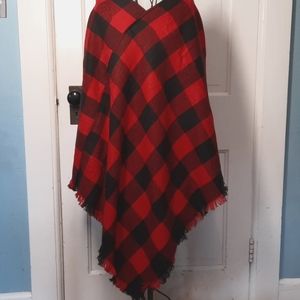 Buffalo Check Plaid Pattern Red Black Lightweight Spring Summer Knit Poncho